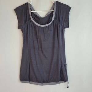 LuLu gray‎ top short sleeve size 6